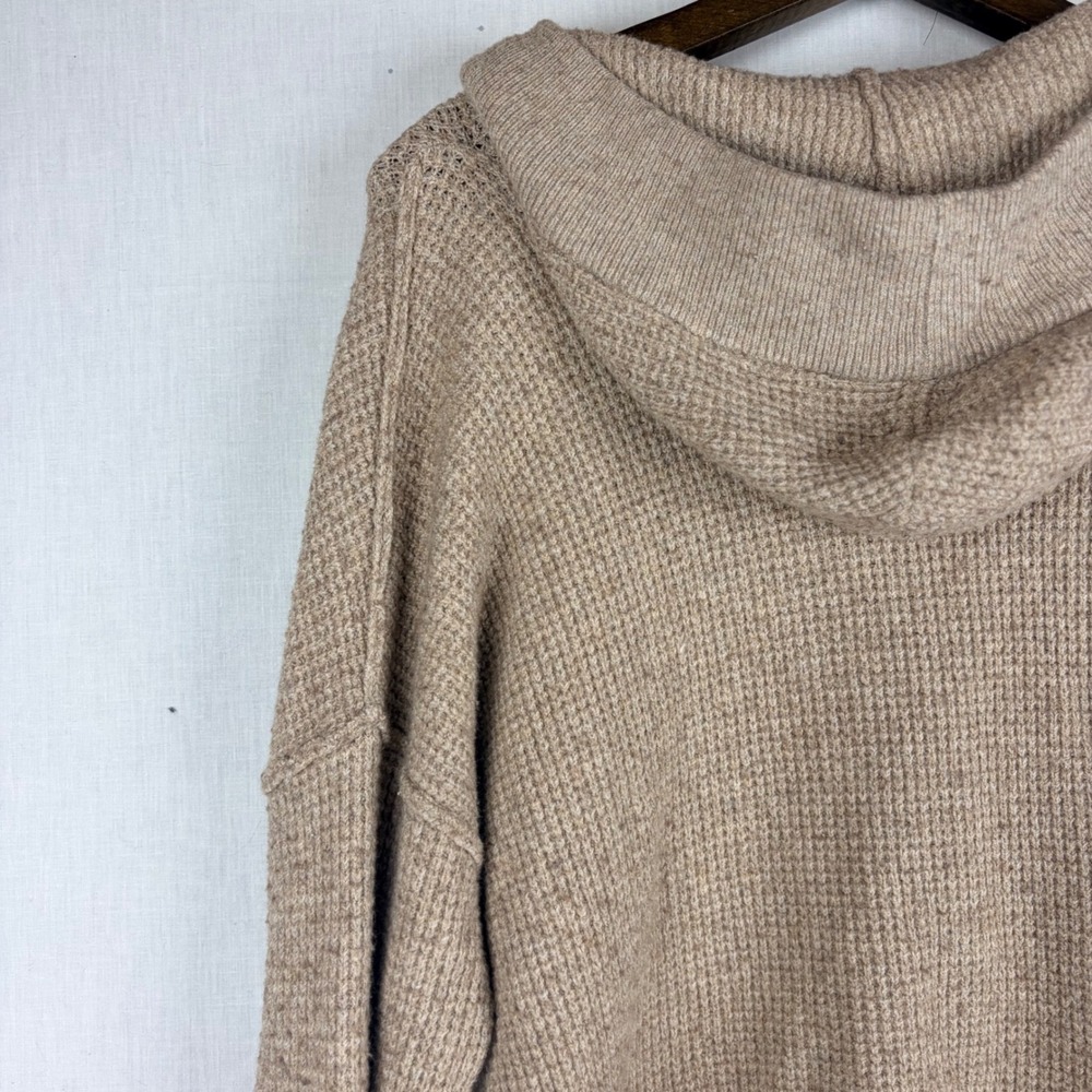 Aerie Tan Waffle Knit Hooded V-Neck‎ Sweater Womens XS Relaxed Fit  Pullover - Picture 6 of 13